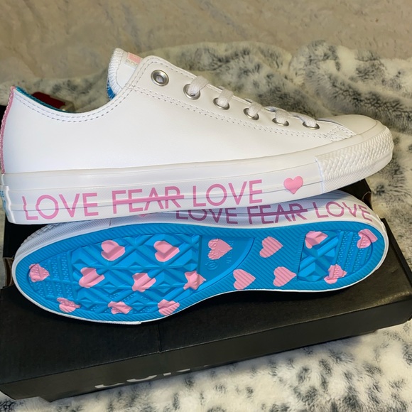 fear love converse white